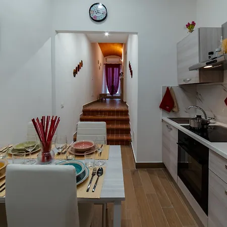 Casa R&r 5' A Piedi Dalla Torre!
